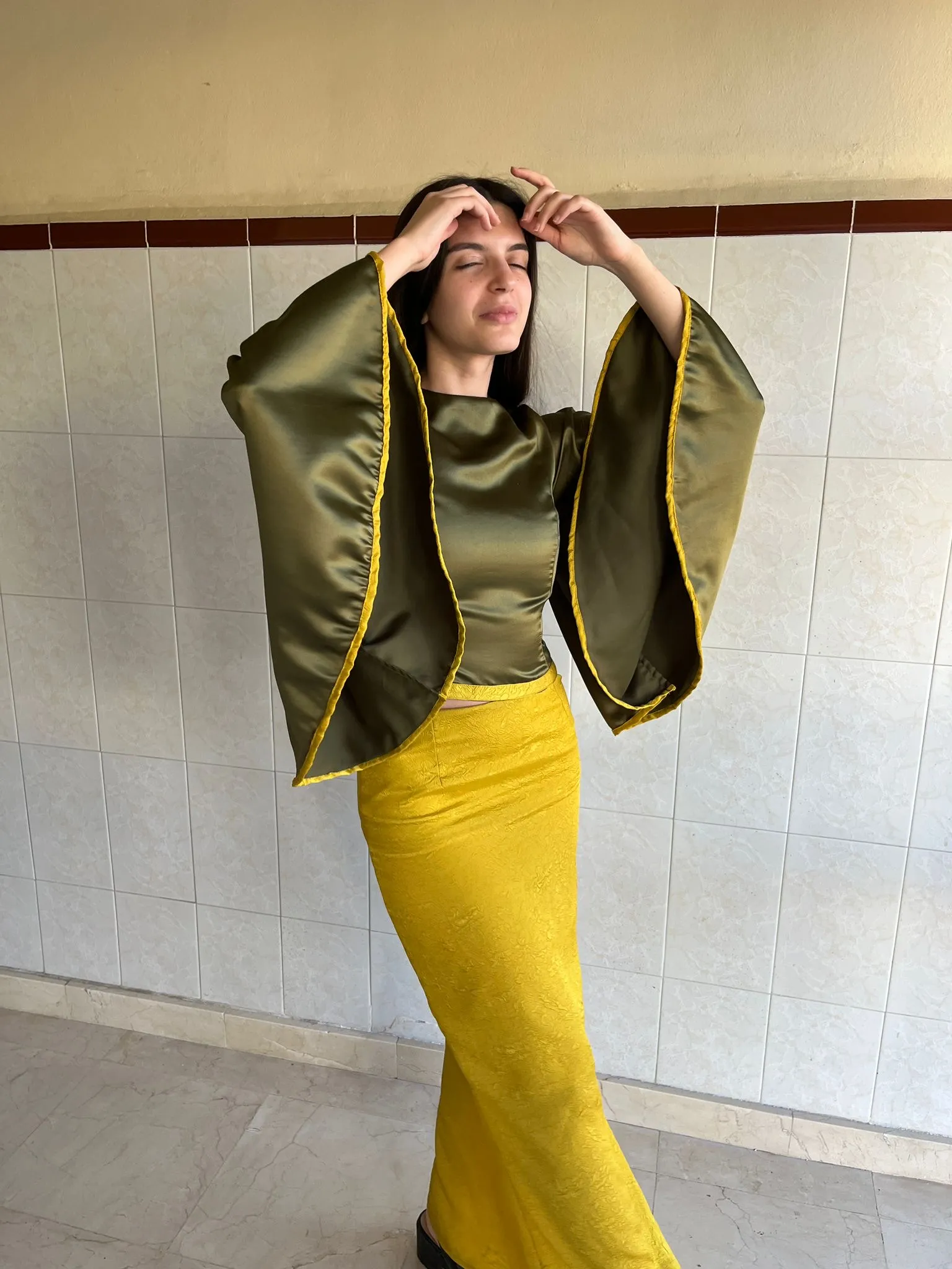 Otros vestidos Ariamis, detalle 2.