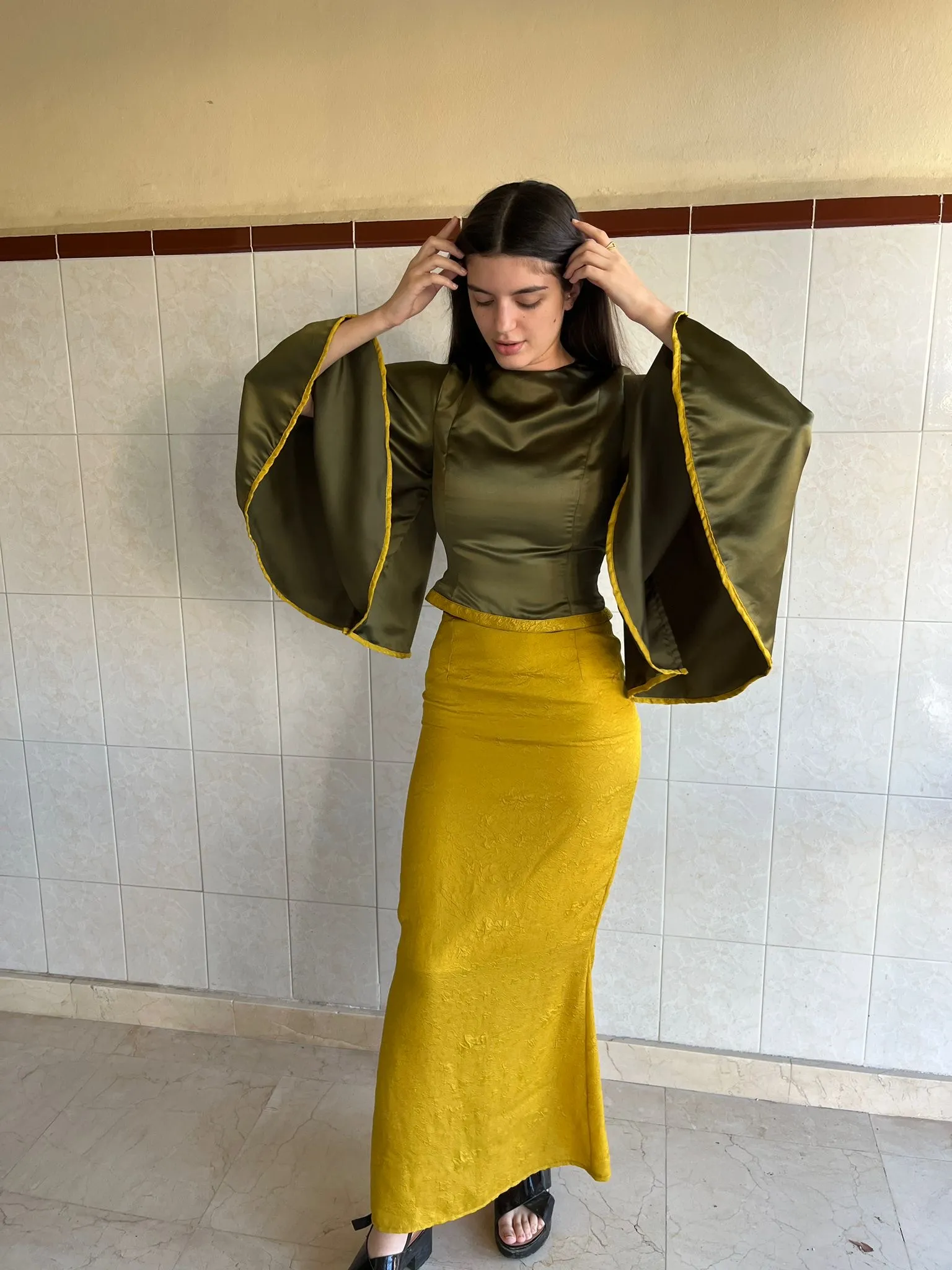 Otros vestidos Ariamis, detalle 3.